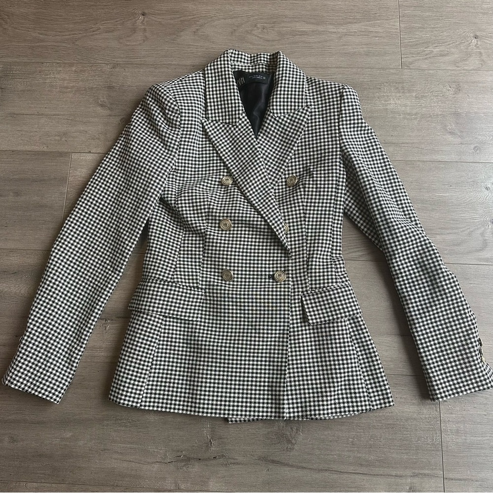 EUC Zara Houndstooth blazer - size XS